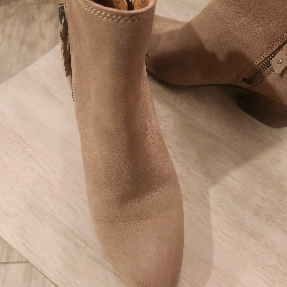 Frye Judith Double Zip Tan Leather Pointed Toe Ankle Boots Size 7M - Picture 8 of 14